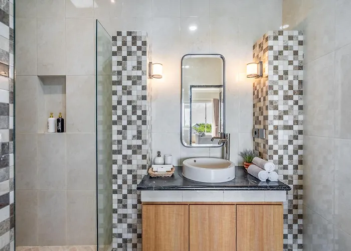 Parama By Aishwarya Bali International